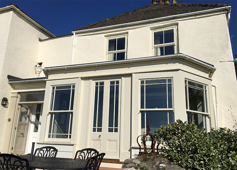 Robeda Joinery Made to Measure Sliding Sash Window